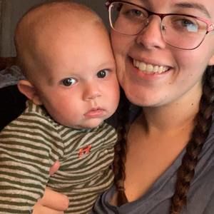 Meet your Posher, Alexis